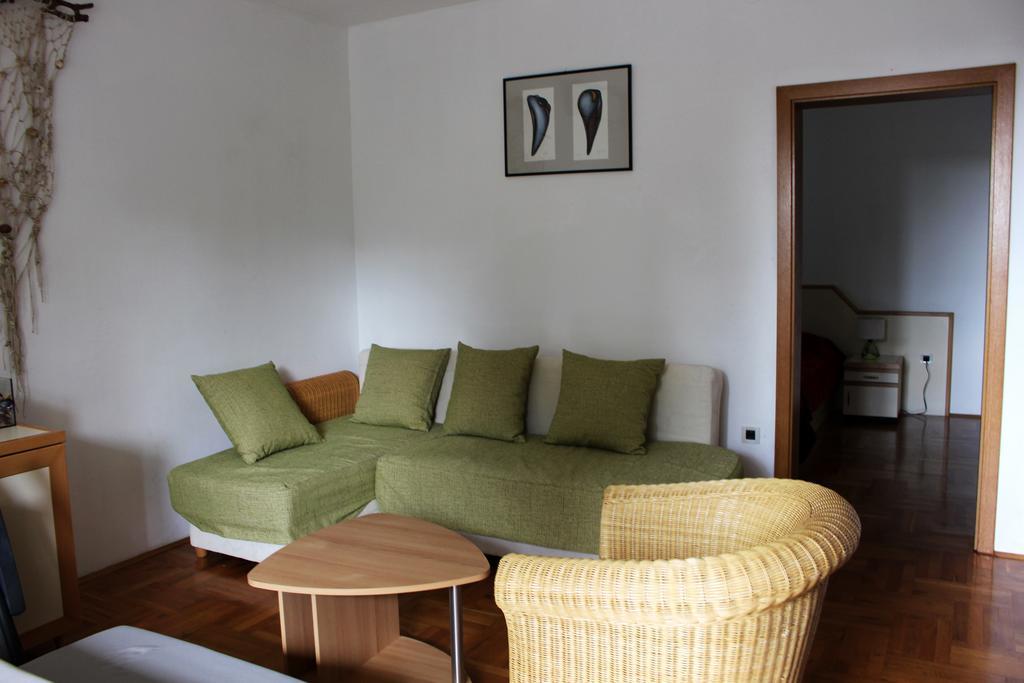 Babe Beach Apartment Novalja Exterior photo